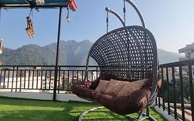 Around Stays-Hotel Rising Hills, Tapovan